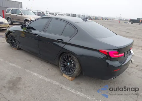 2022 BMW 530 I z USA, uszkodzony, nr VIN WBA53BH05NWX48273